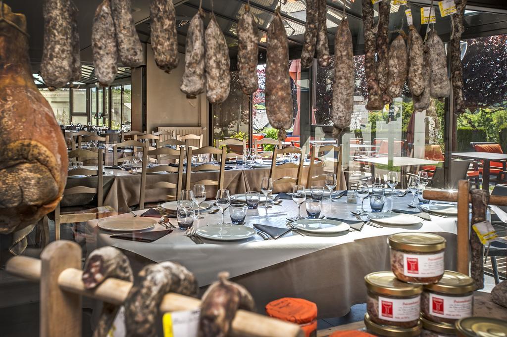 Logis Hotel Et Spa Chez Camillou Aumont-Aubrac Eksteriør billede
