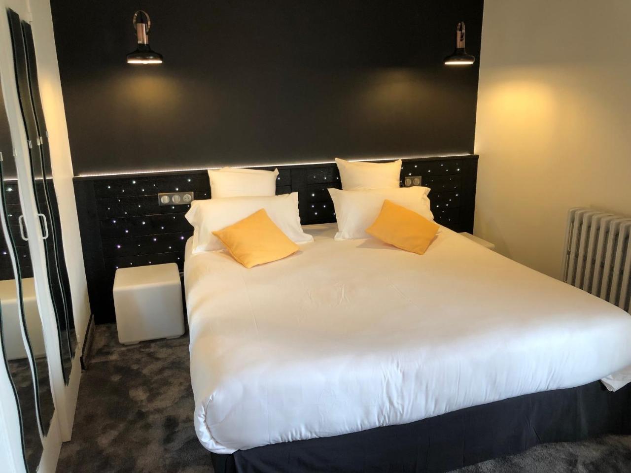 Logis Hotel Et Spa Chez Camillou Aumont-Aubrac Eksteriør billede