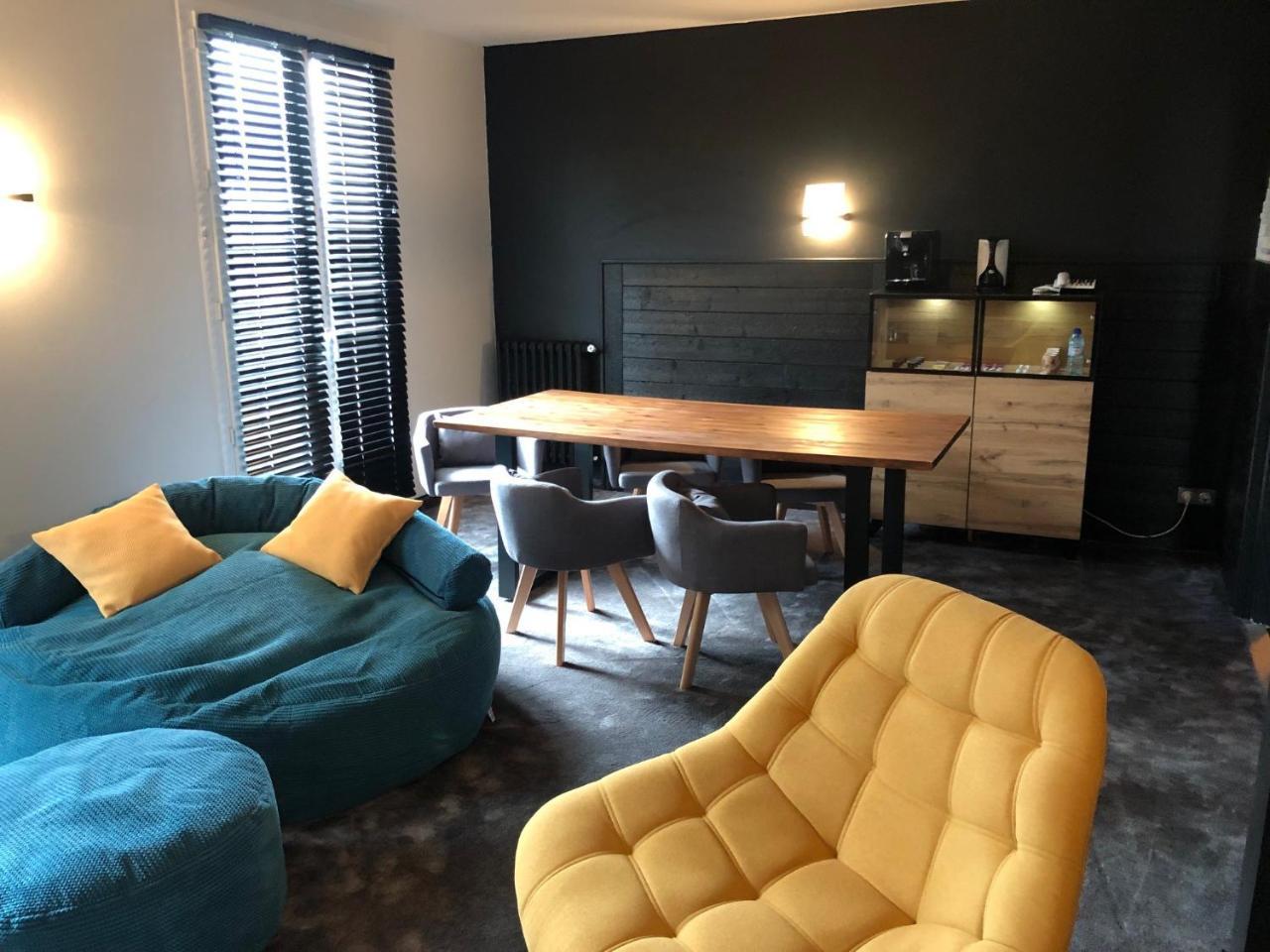 Logis Hotel Et Spa Chez Camillou Aumont-Aubrac Eksteriør billede