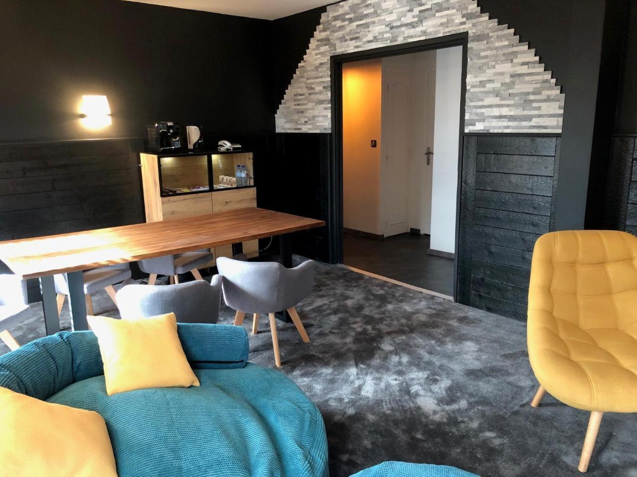 Logis Hotel Et Spa Chez Camillou Aumont-Aubrac Eksteriør billede